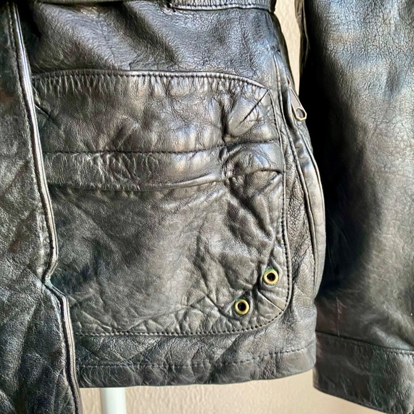 Vintage Gap black leather belted jacket, zipper and snap front Size M *LIKE NEW* - Picture 5 of 16